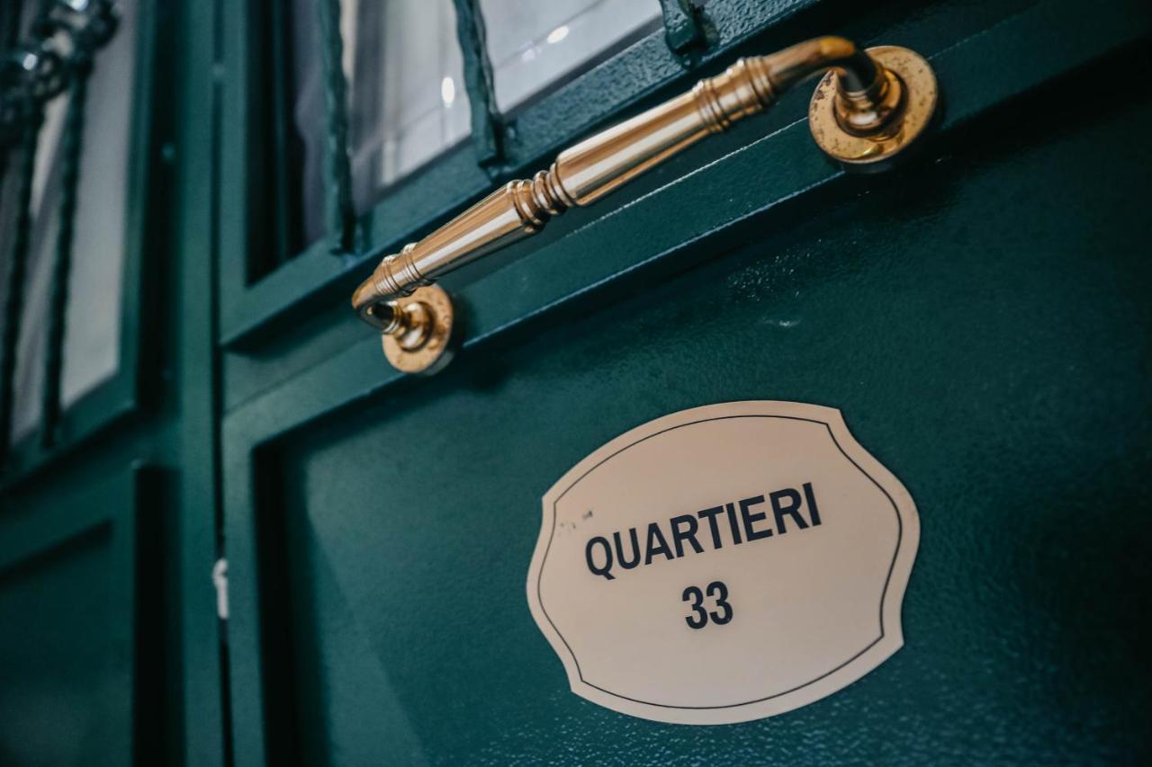 Bnb Quartieri 33 那不勒斯 外观 照片